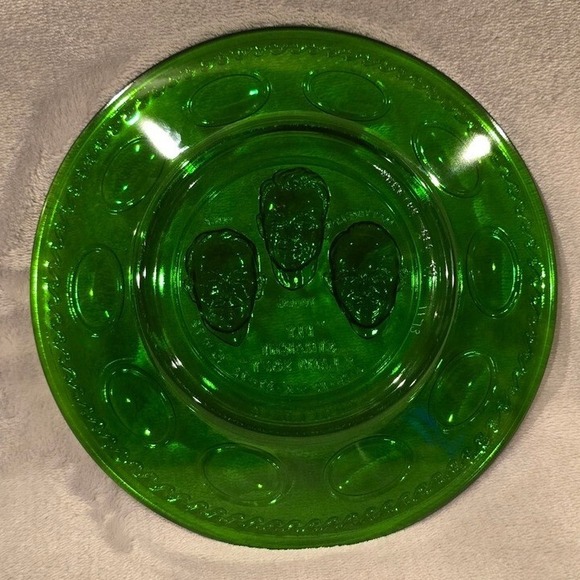 Vintage Green Glass Apollo 11 Plate Moon Landing Souvenir Decorative - Picture 2 of 2